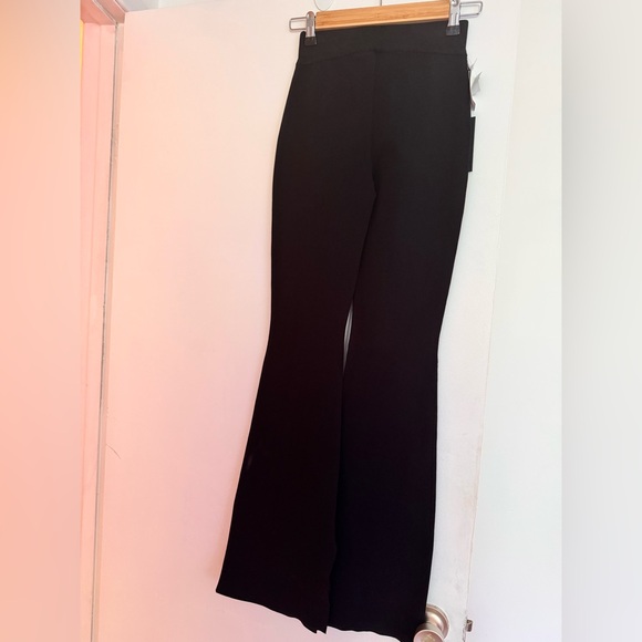 Paramount pant Ten Babaton - Picture 3 of 7